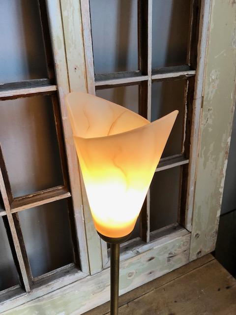 boeket diefstal hoofdstad Messing tafellamp met glazen kelk (tulp) | Beau & Co