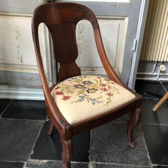 Antiek Frans stoeltje | Verkocht