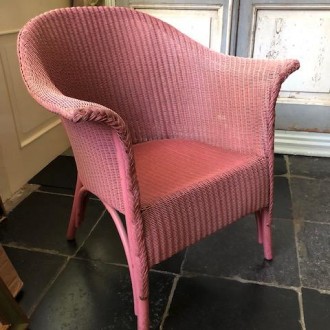 Prachtig Lloyd Loom classic stoeltje oud roze