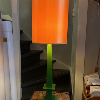 Groene tafellamp met handgemaakte gouden kap | Verkocht
